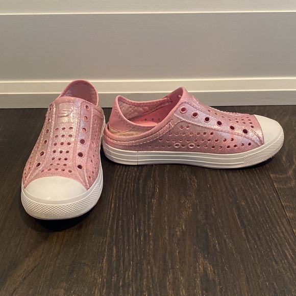 Skechers Guzman Steps Shoes - Picture 4 of 8